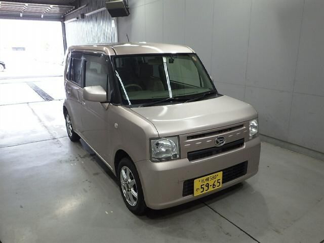 30075 DAIHATSU MOVE CONTE L585S 2012 г. (Honda Hokkaido)